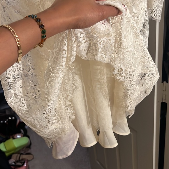 Lace dress - Picture 7 of 8